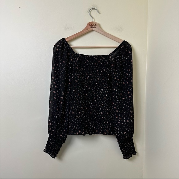 (Re)sourced Georgette Lucie Bubble-Sleeve Smocked Top in Stem Scatter Size Small - Picture 9 of 13